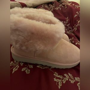 Pink Ugg with fur upper … good condition